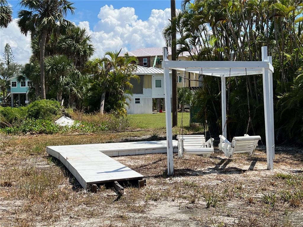 5851 Estero Blvd Property Photo 8