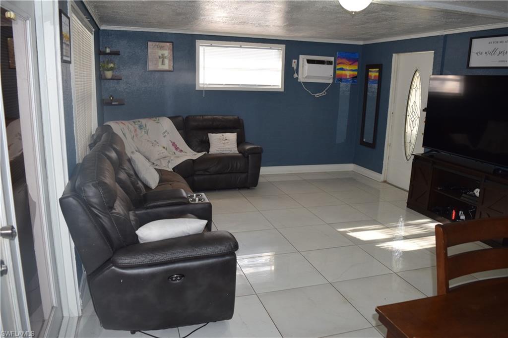 17 Colorado Rd Property Photo 4
