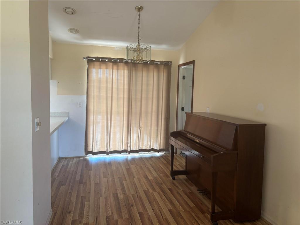 306 Sw 29th St Property Photo 3