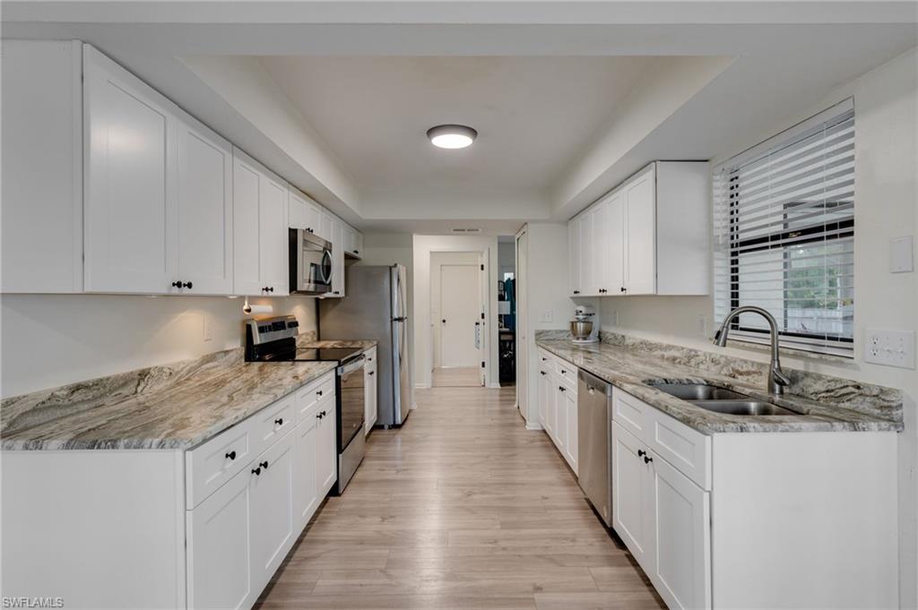 300 Edward Ave Property Photo 17