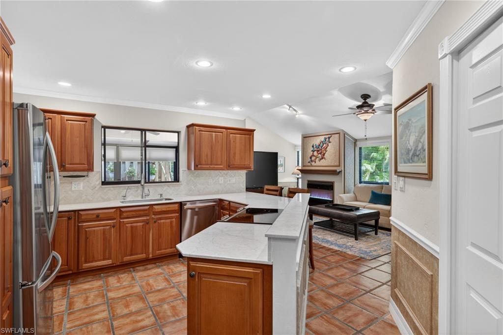 4516 Longboat Ln Property Photo 2