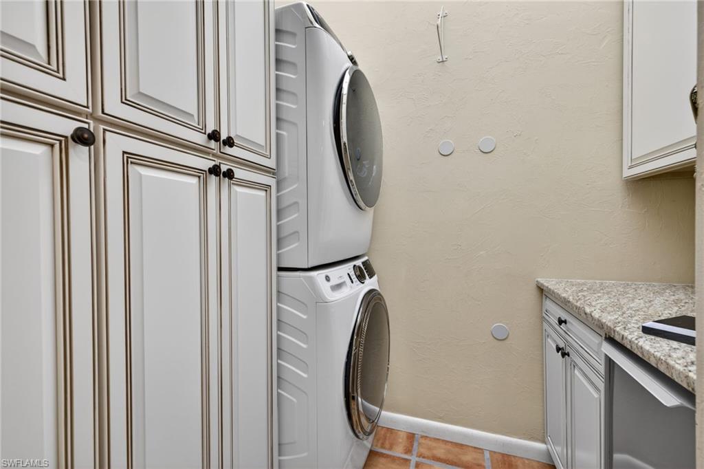 4516 Longboat Ln Property Photo 30