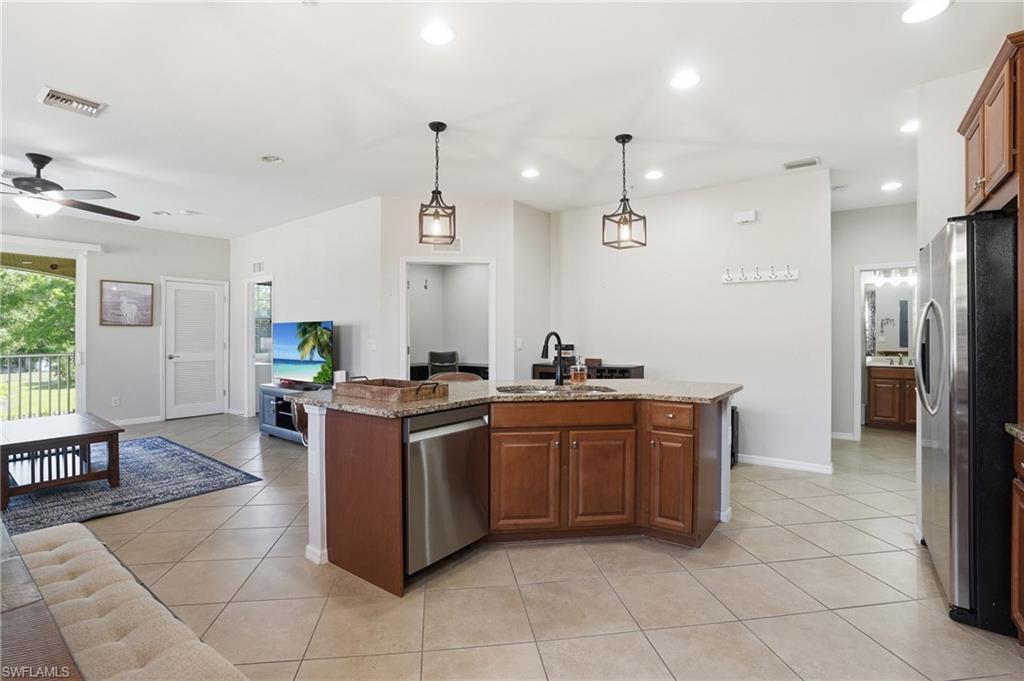 8515 Oakshade Cir 201 Property Photo 12