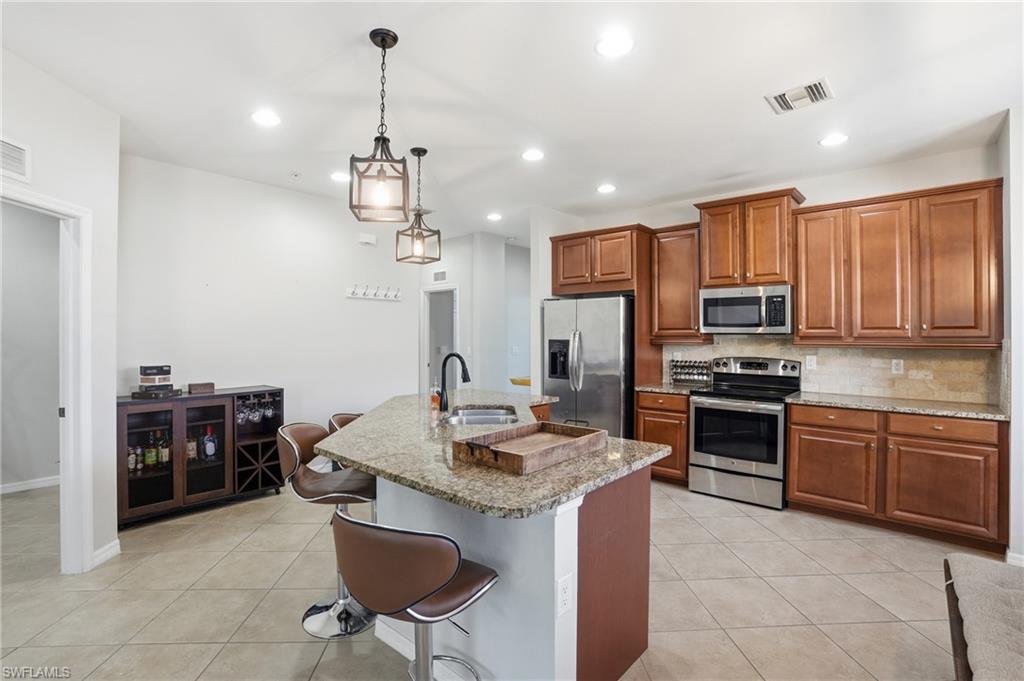 8515 Oakshade Cir 201 Property Photo 14