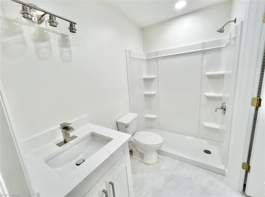 6220 Augusta Dr 414 Property Photo 9