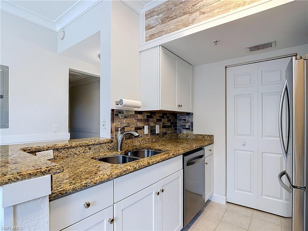15625 Ocean Walk Cir 206 Property Photo 9