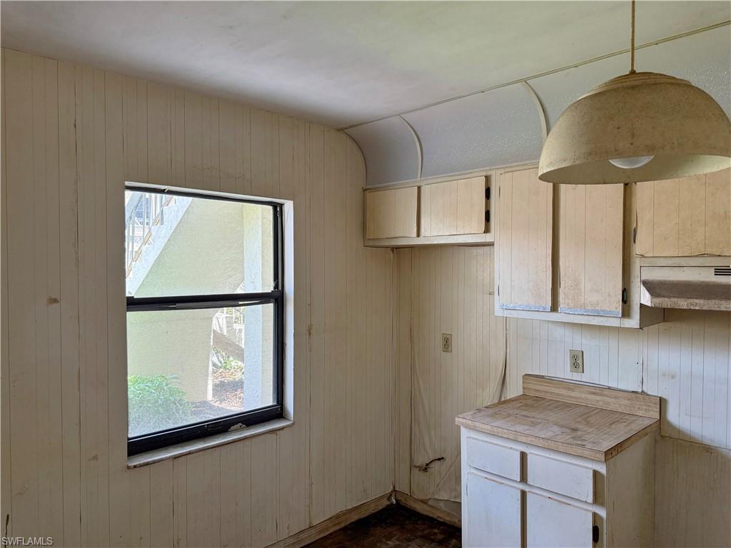 9305 Lake Park Dr 104 Property Photo 7