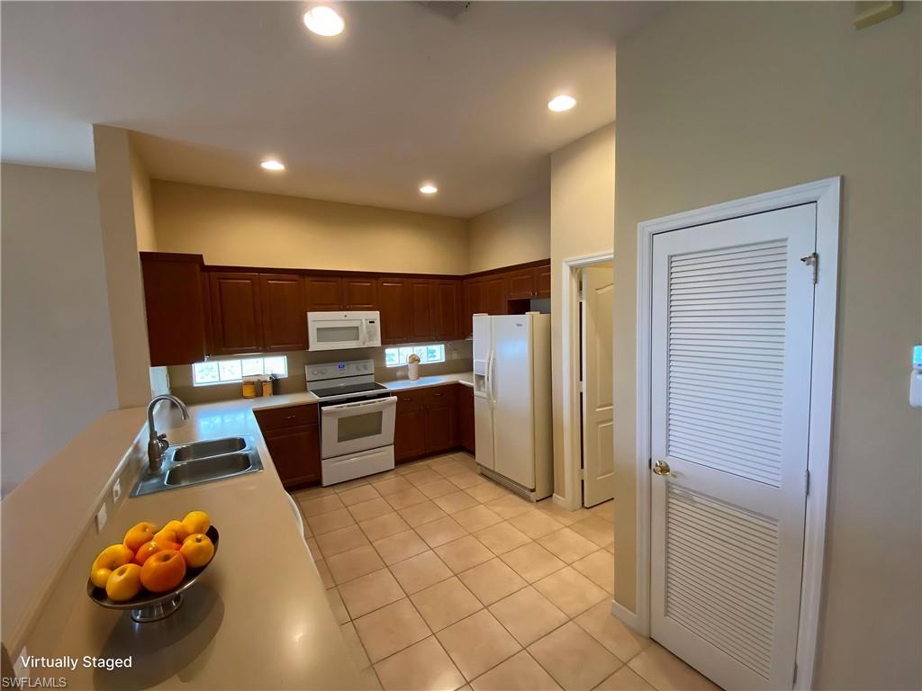 2677 Blue Cypress Lake Ct Property Photo 6
