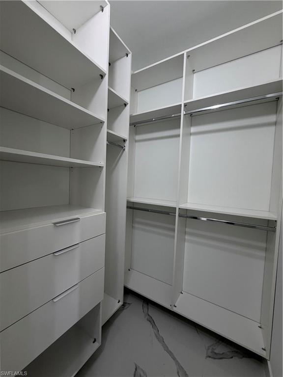 846 Runble St E Property Photo 11