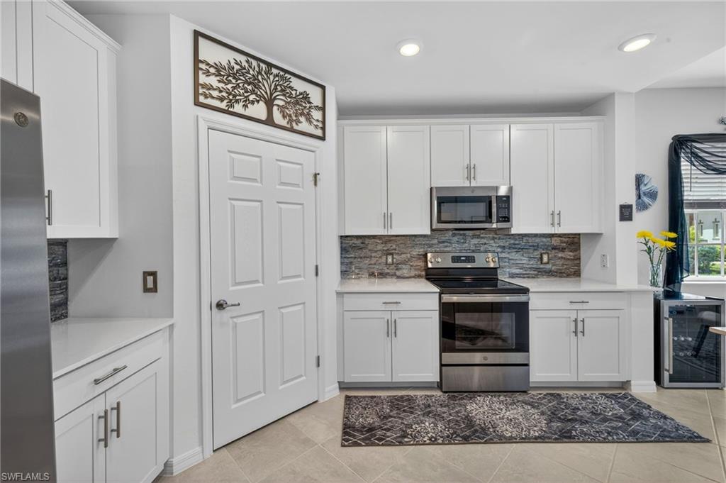 12050 Santaluz Dr 101 Property Photo 11