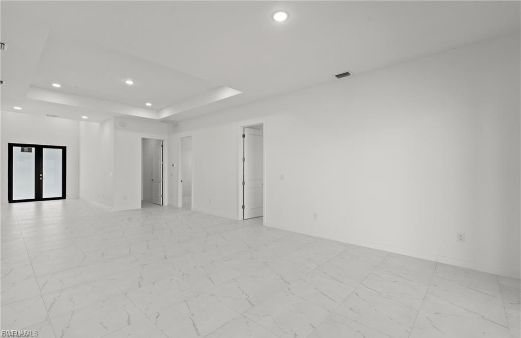 3927 Nw 40th Ter Property Photo 4