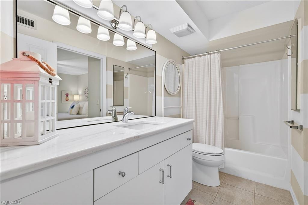 28851 Bermuda Lago Ct 104 Property Photo 32