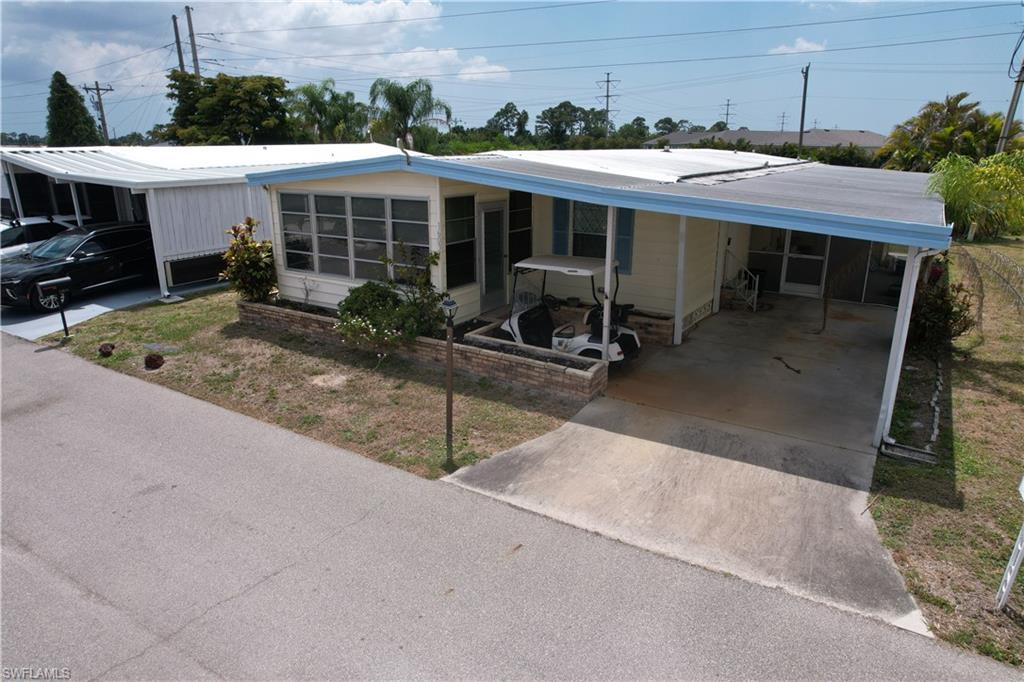 16037 Citron Way Property Photo 2
