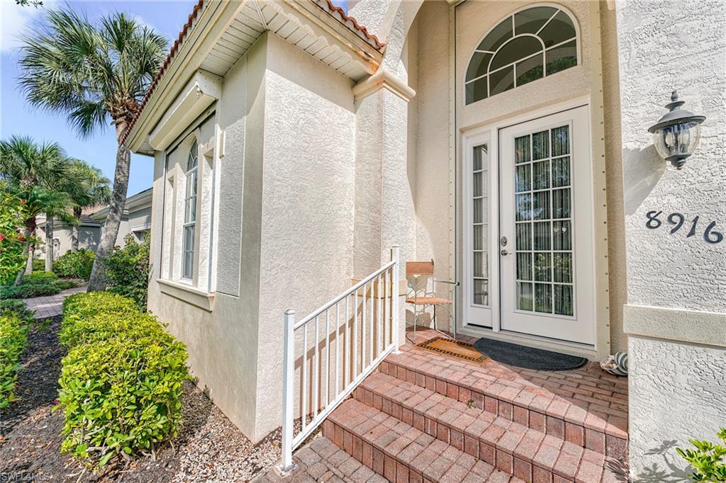 8916 Dartmoor Way Property Photo 6