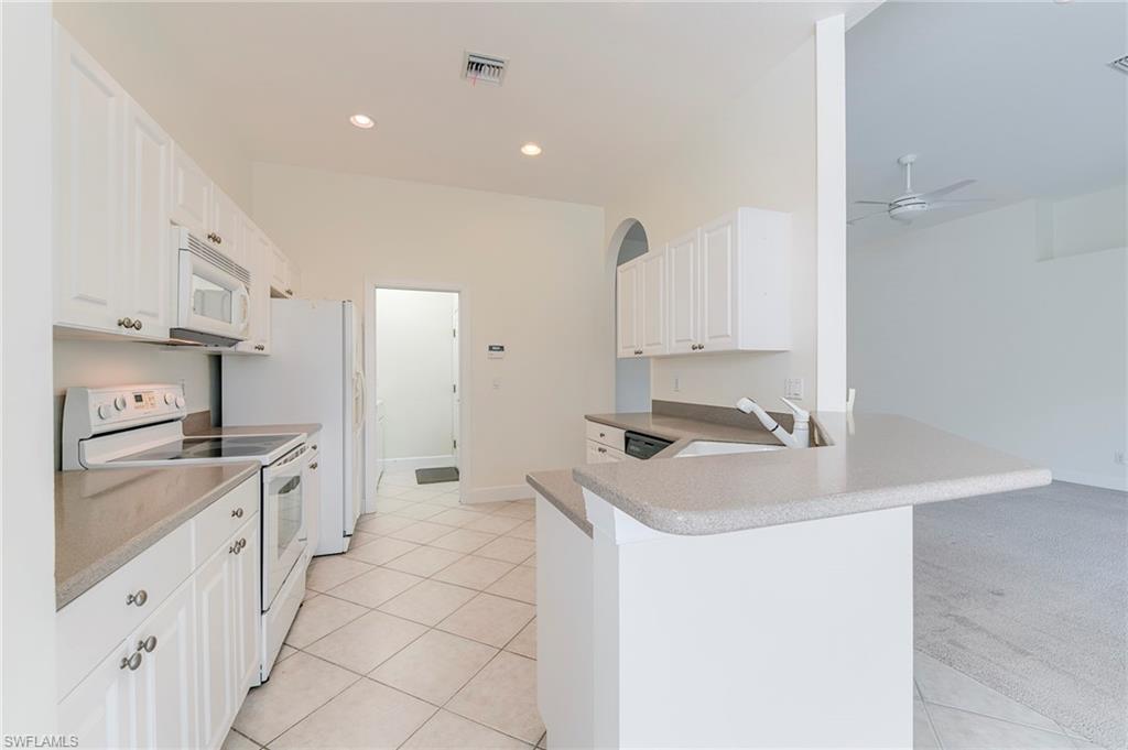 8916 Dartmoor Way Property Photo 24