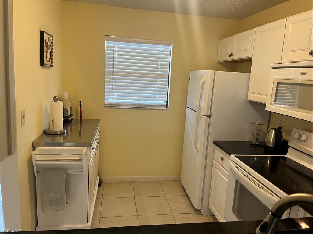9261 Central Park Dr 206 Property Photo 4