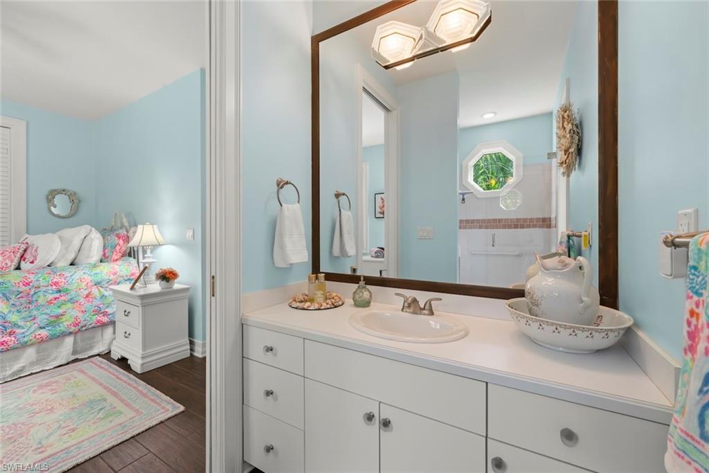 2548 Wulfert Rd Property Photo 32