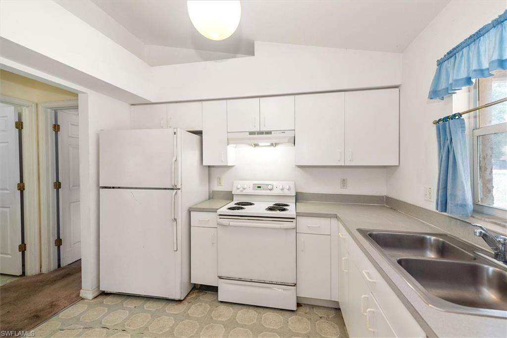 6211 Castlewood Cir Property Photo 8