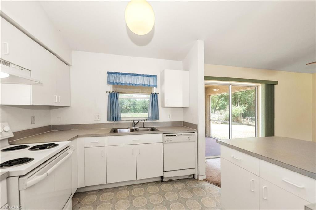 6211 Castlewood Cir Property Photo 13