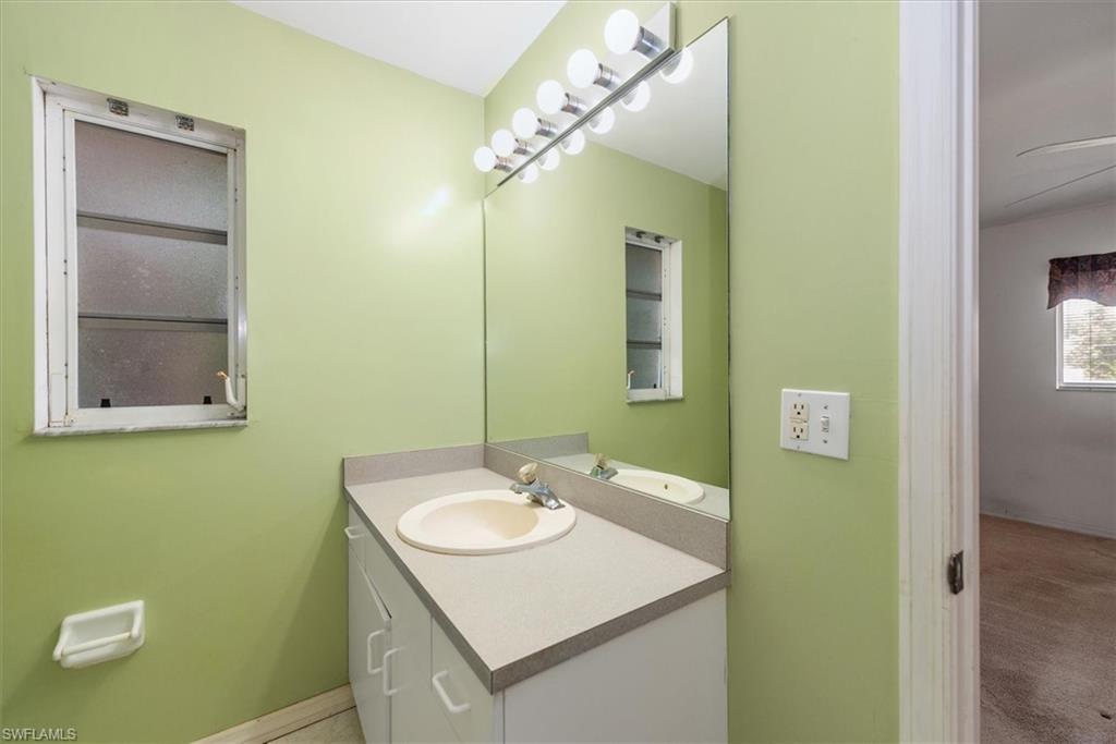 6211 Castlewood Cir Property Photo 18