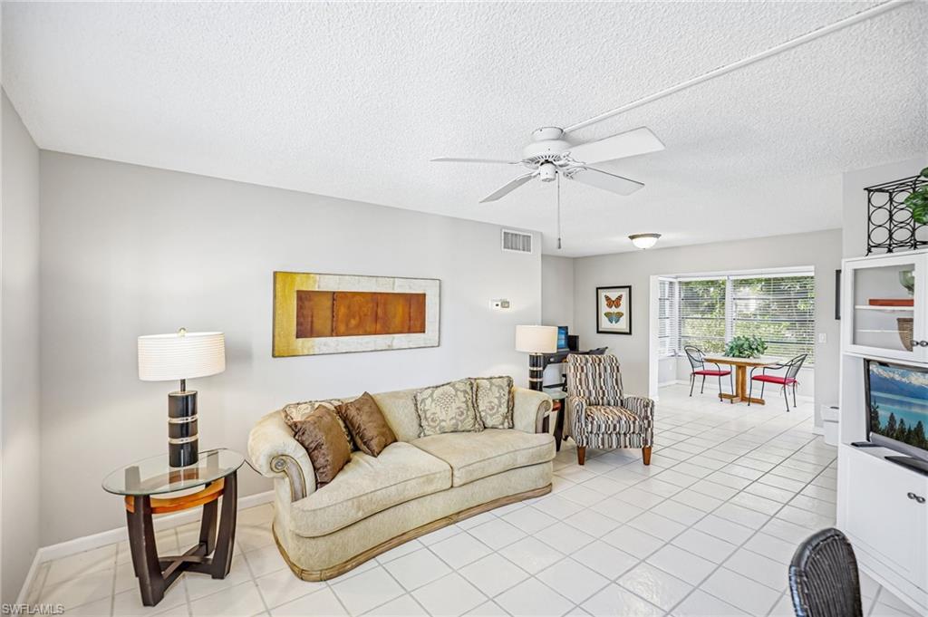 1514 Edgewater Cir 3a Property Photo 3