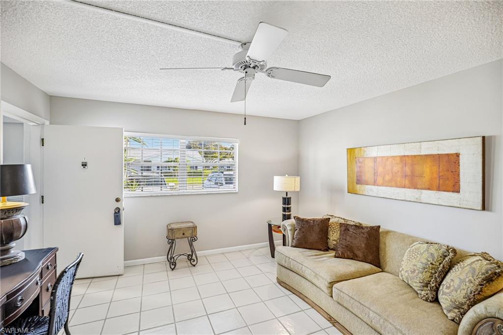 1514 Edgewater Cir 3a Property Photo 5