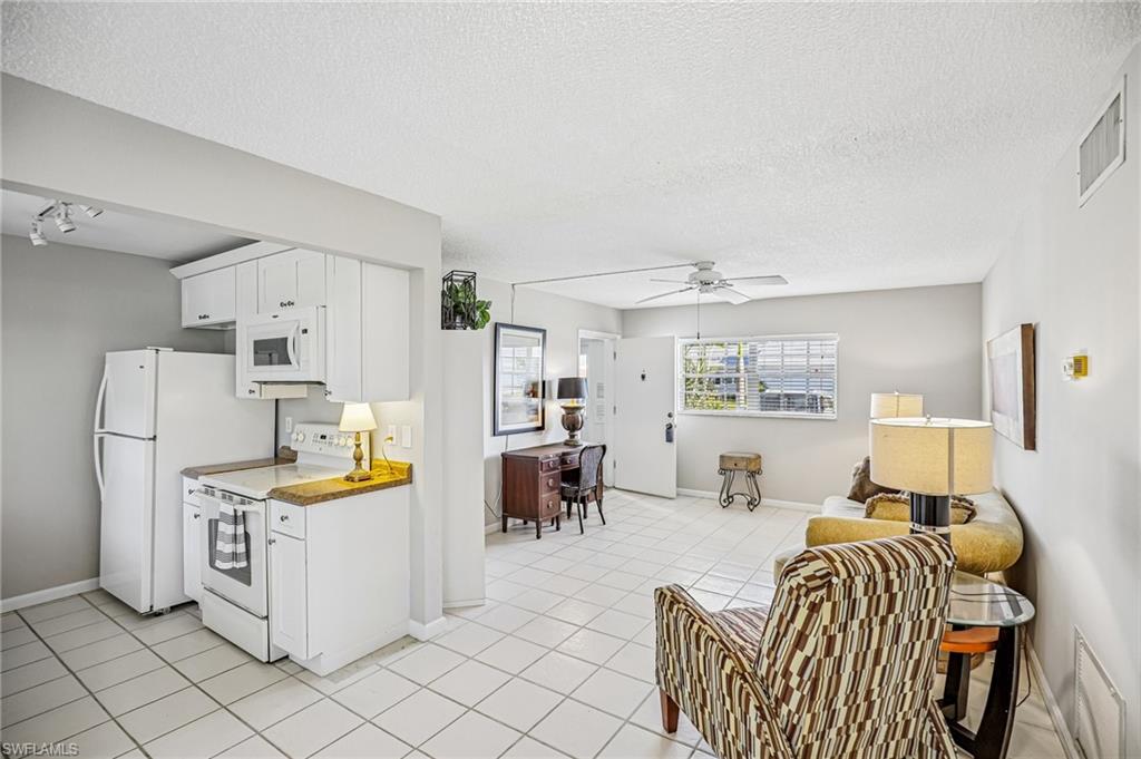 1514 Edgewater Cir 3a Property Photo 7