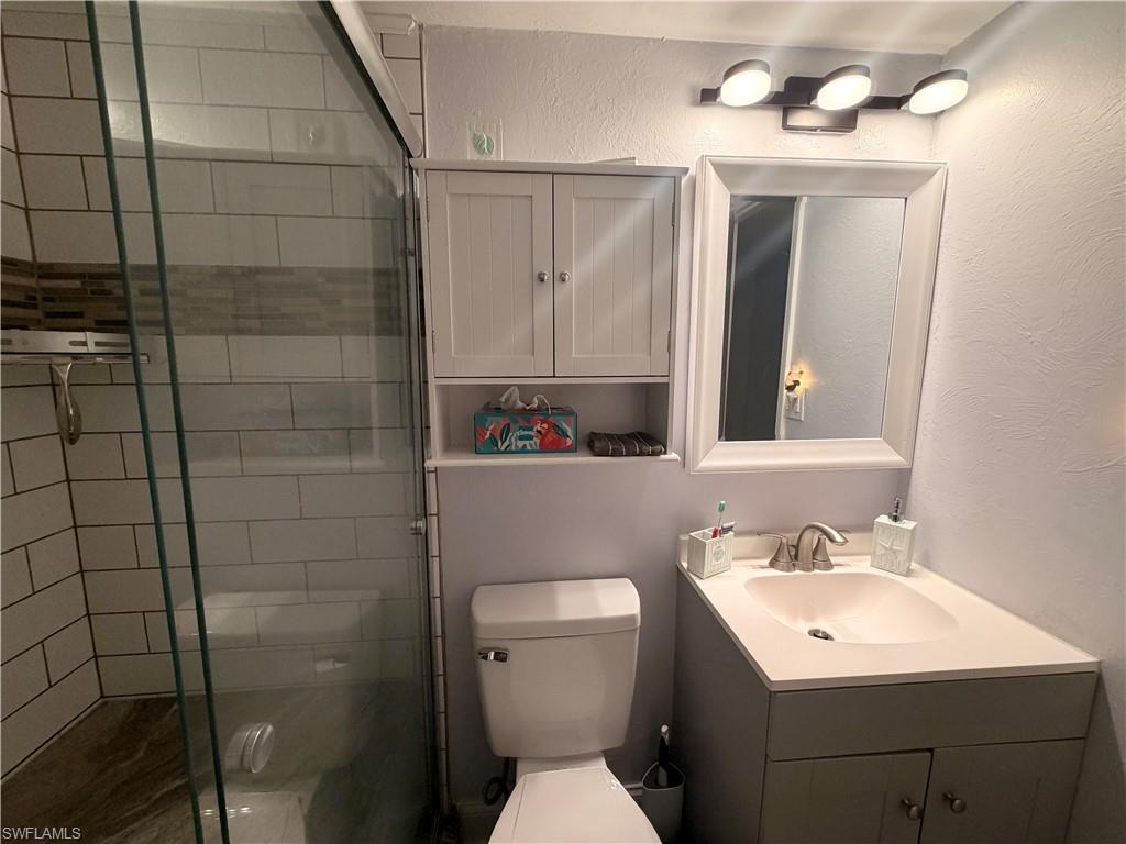 4912 Vincennes St 103 Property Photo 14