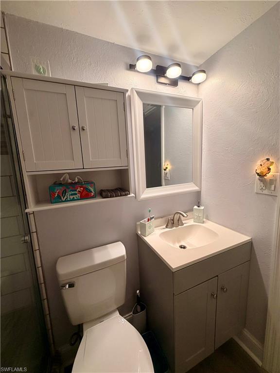 4912 Vincennes St 103 Property Photo 17