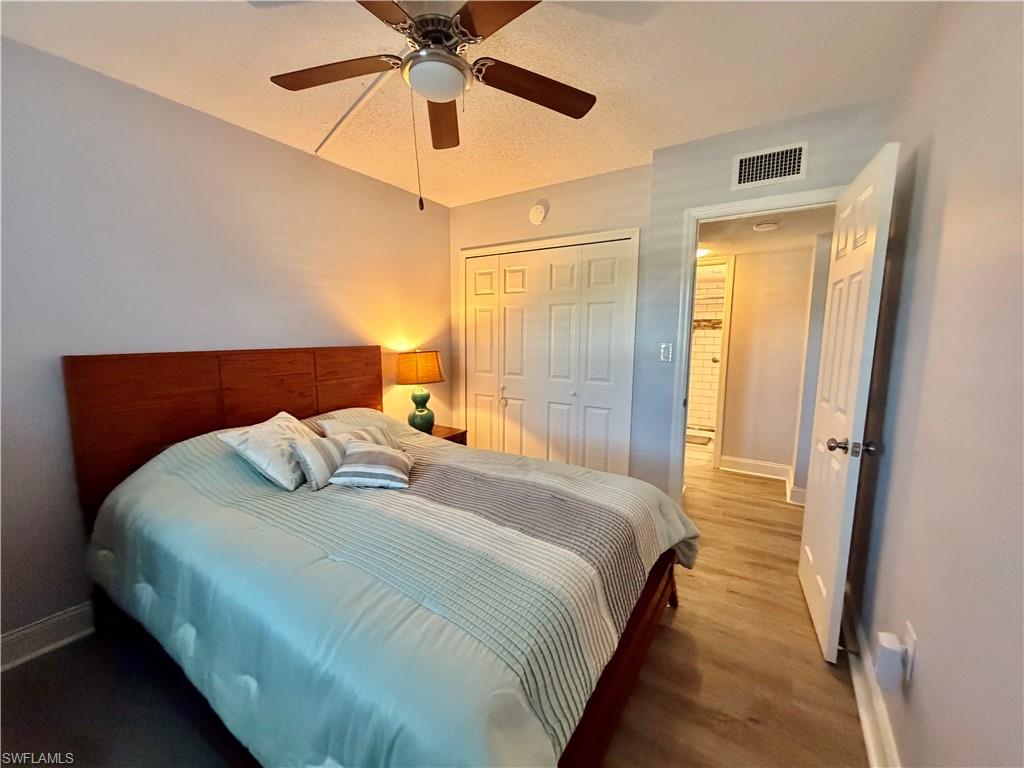 4912 Vincennes St 103 Property Photo 20