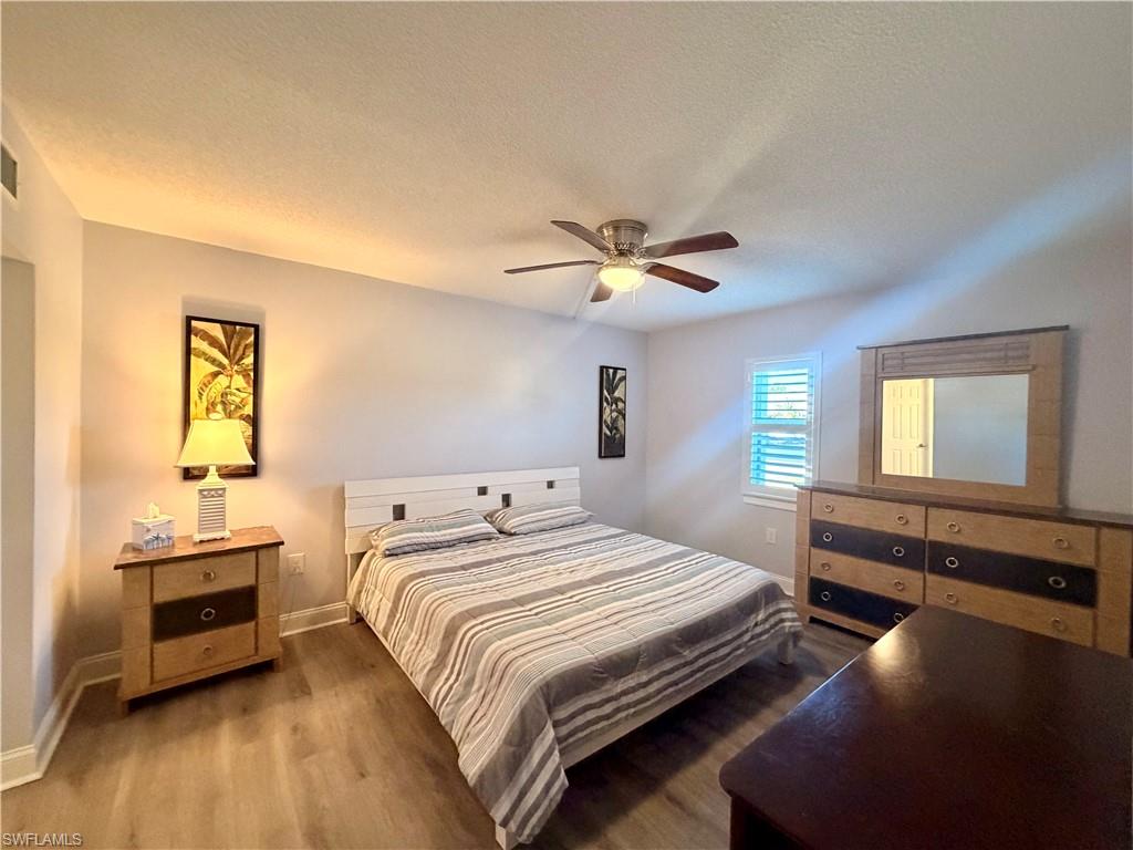4912 Vincennes St 103 Property Photo 21
