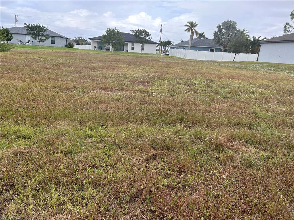 1909 NE 33rd LN Property Photo 1