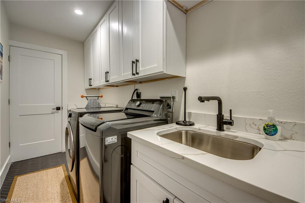 1022 Lindgren Blvd Property Photo 29