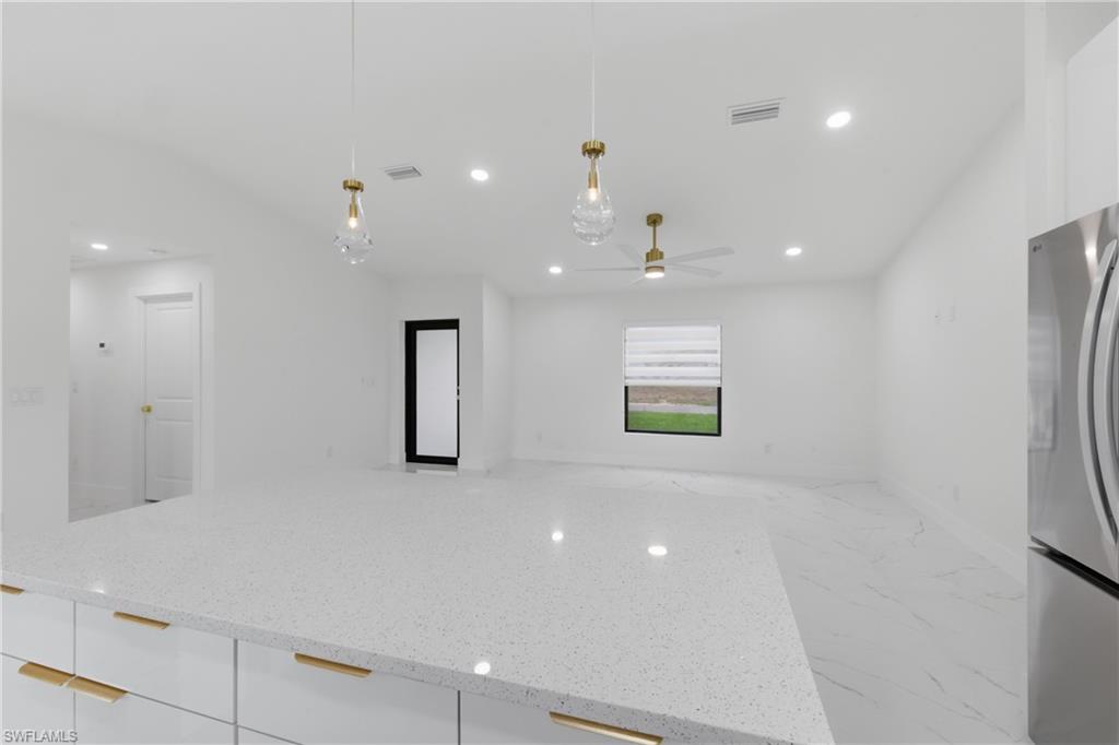 2201 Ne 10th Pl Property Photo 14