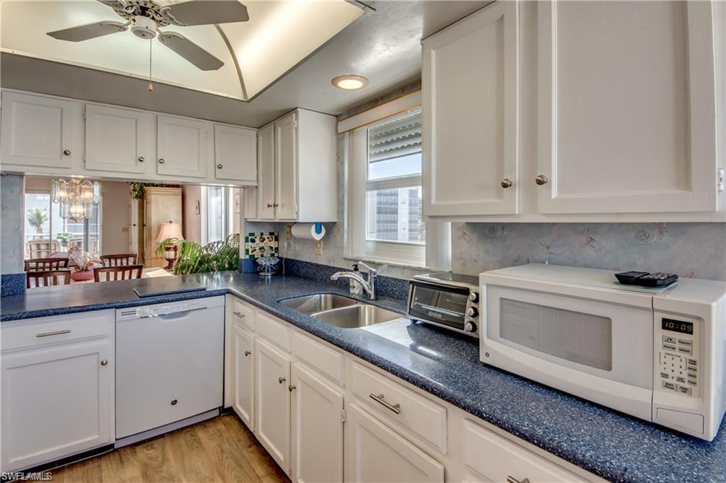 4541 Bay Beach Ln 341 Property Photo 12