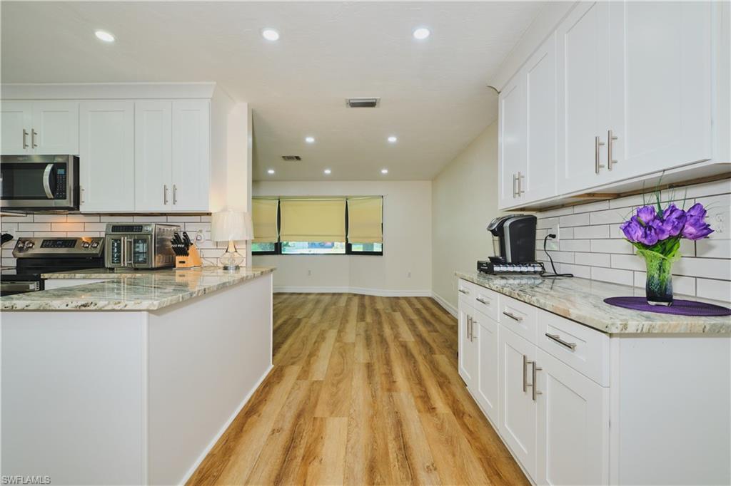 16571 Marc Allen Dr Property Photo 12