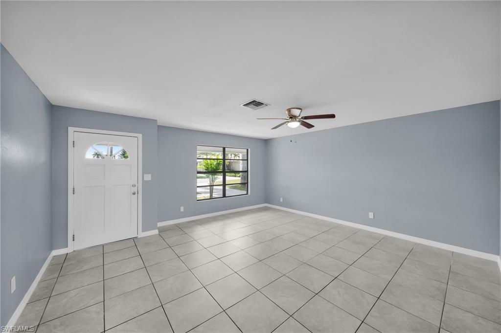 2085 E Tobago Cir Property Photo 7