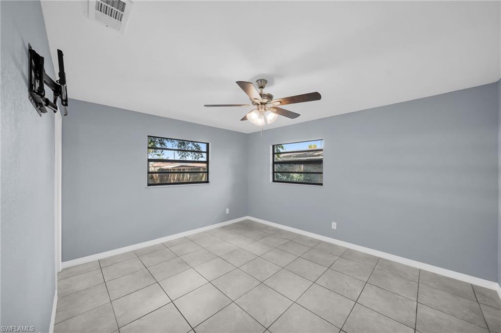 2085 E Tobago Cir Property Photo 16