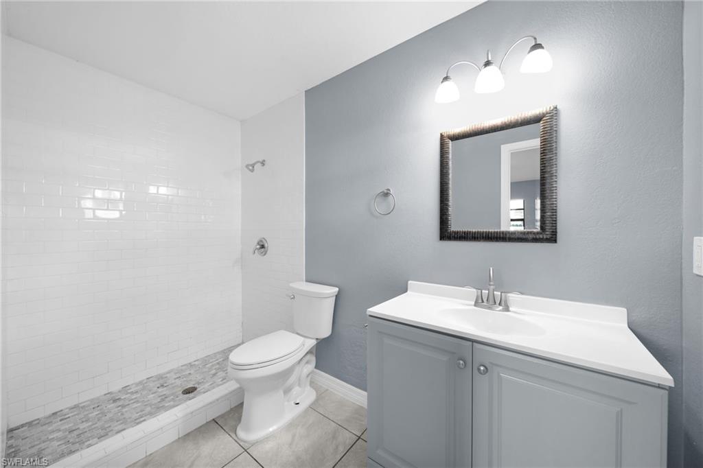 2085 E Tobago Cir Property Photo 18