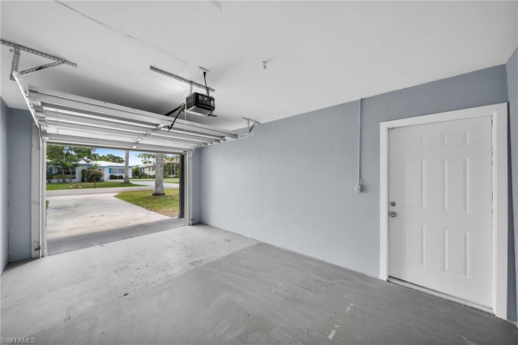 2085 E Tobago Cir Property Photo 24
