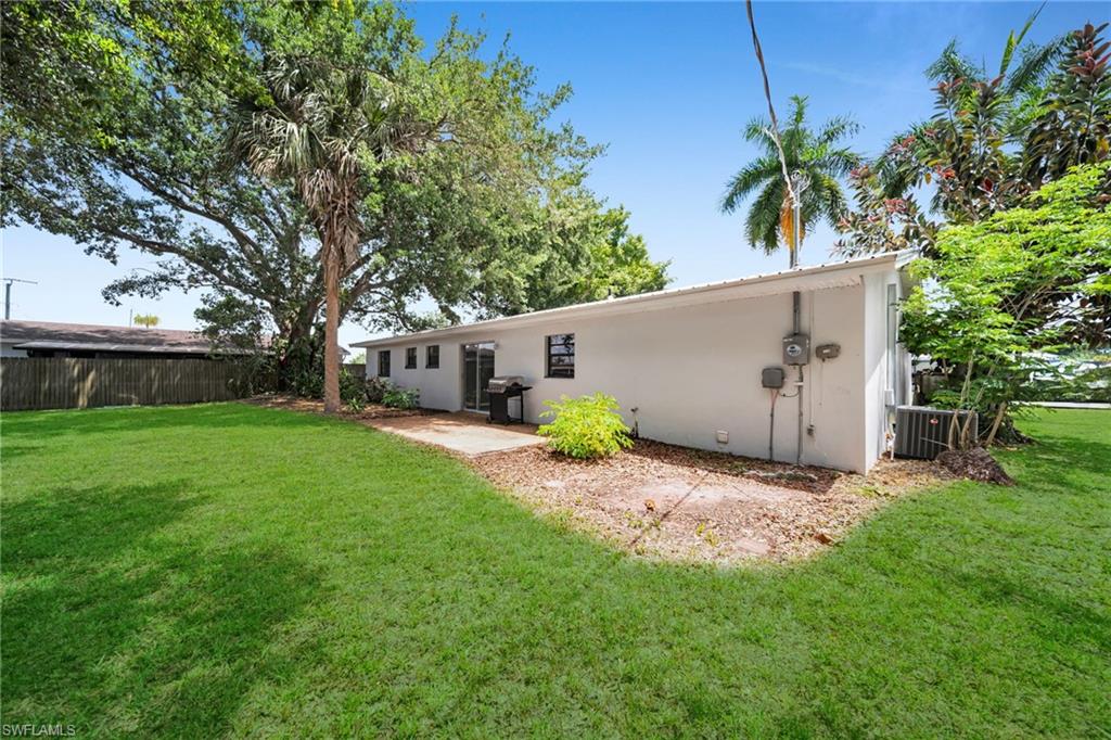 2085 E Tobago Cir Property Photo 25
