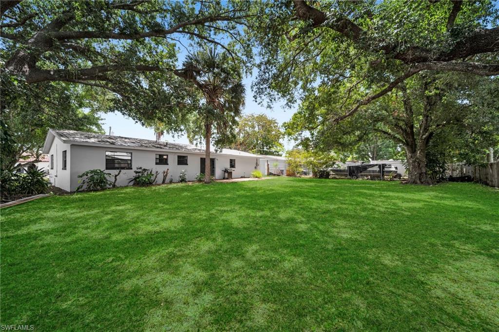 2085 E Tobago Cir Property Photo 27
