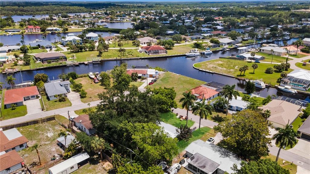 2085 E Tobago Cir Property Photo 32