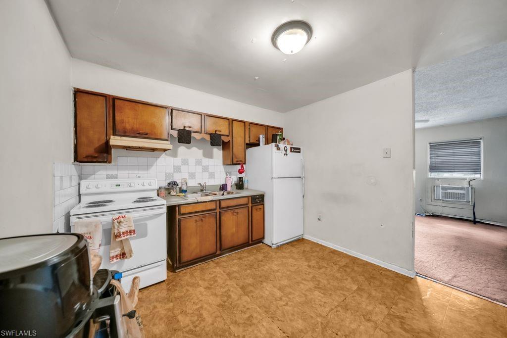 1840 Lafayette St Property Photo 9