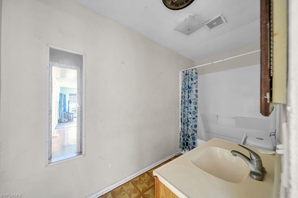 1840 Lafayette St Property Photo 10