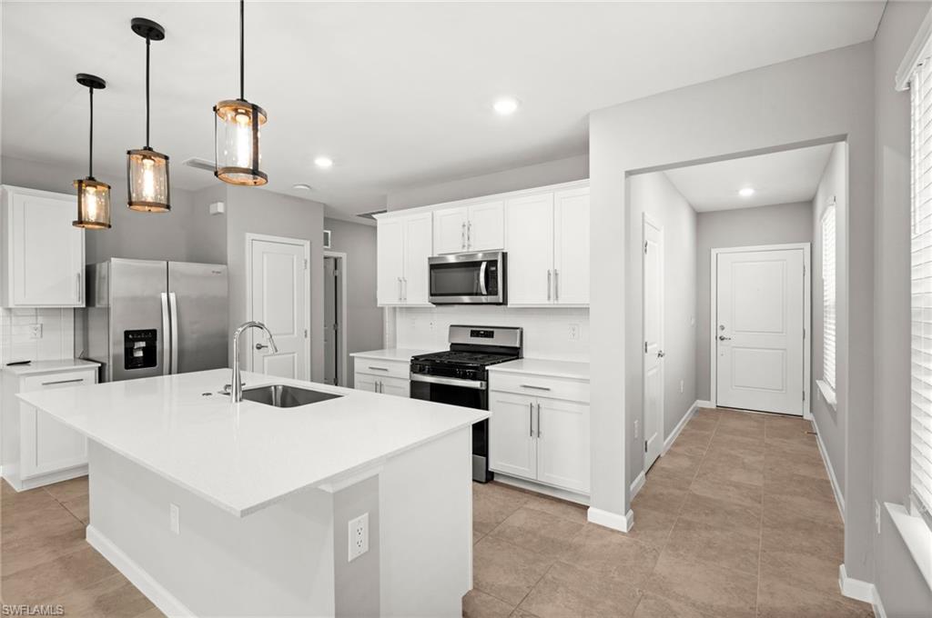 44201 Kelly Dr Property Photo 4