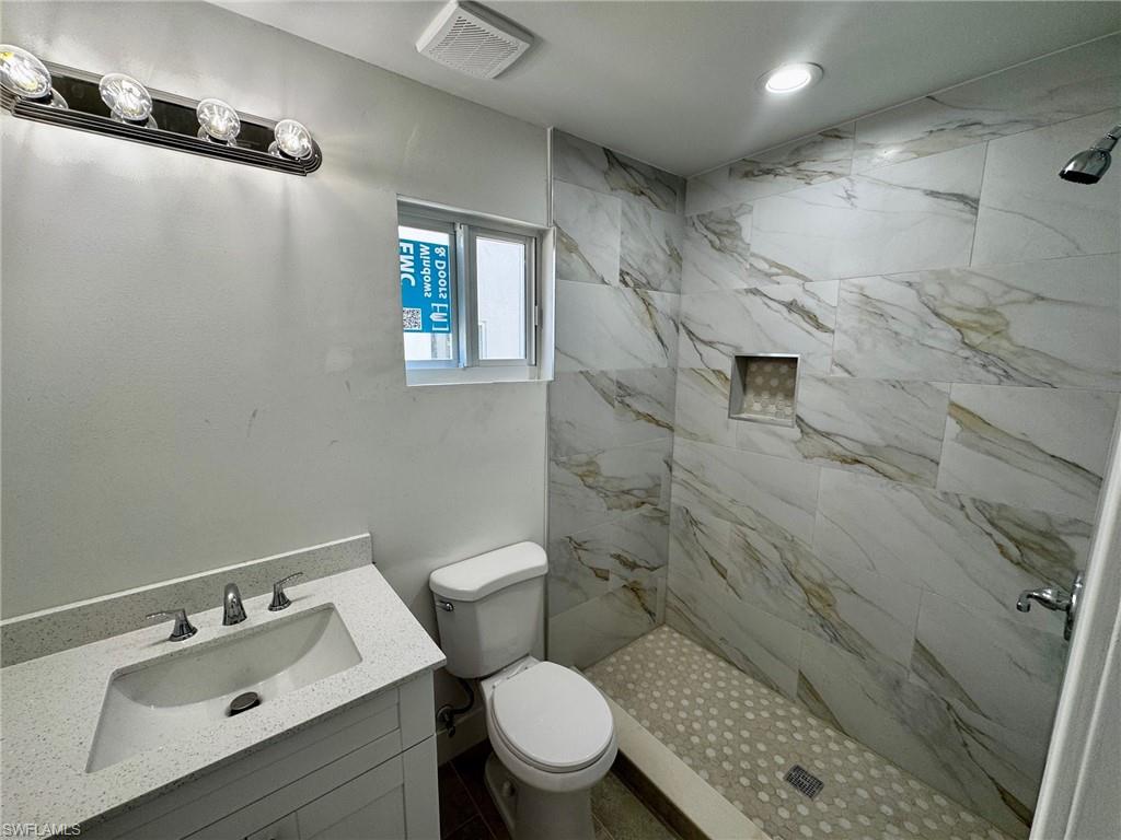 805 E Gulf Dr B4 Property Photo 7