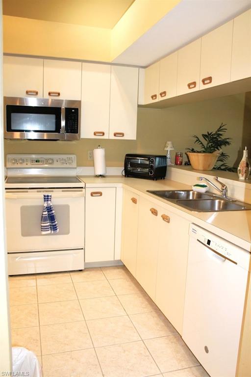 12191 Kelly Sands Way 1524 Property Photo 7