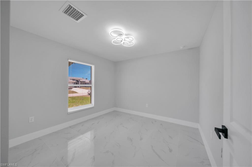 2604 51st St Sw Property Photo 12
