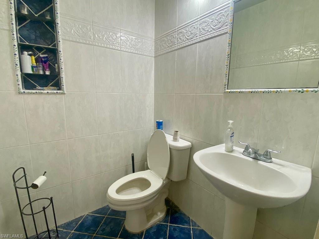 4529 Del Prado Blvd S Property Photo 5